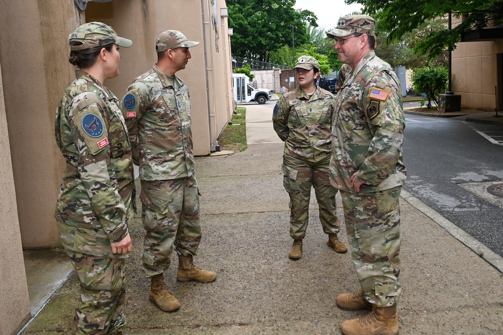 U.S. Space Force top general visits Space Forces Korea