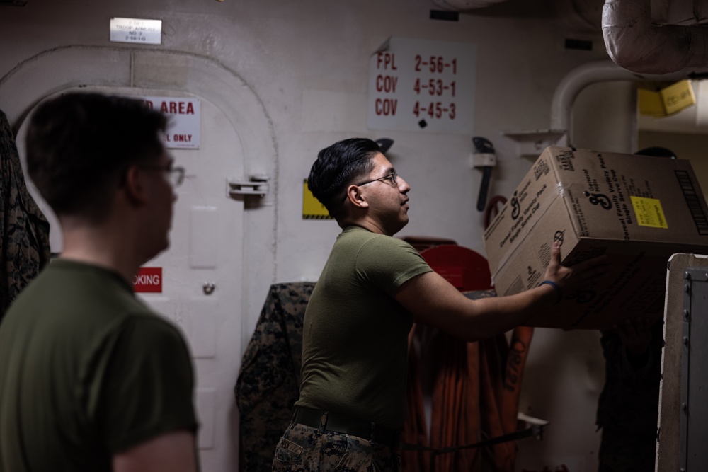 USS New York (LPD 21) Replenishment-at-Sea