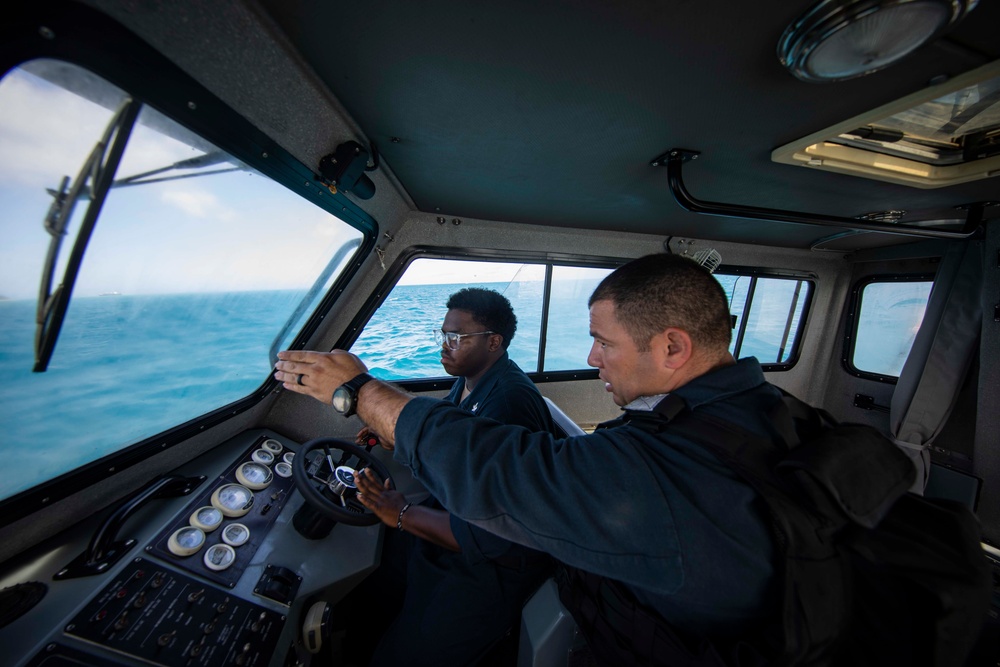 DVIDS - Images - ESL conducts boat operations [Image 1 of 3]