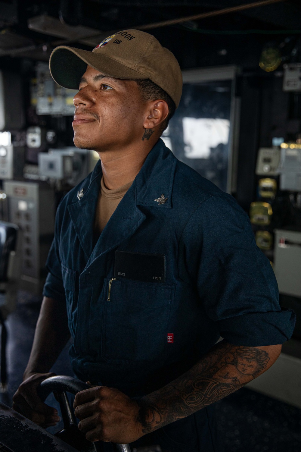 USS Laboon (DDG 58) Conducts Daily Operations in the Gulf of Aden