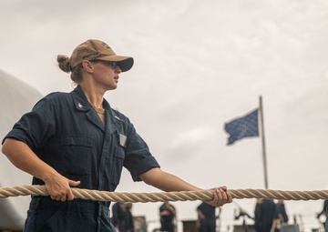 USS Laboon (DDG 58) Conducts Sea and Anchor