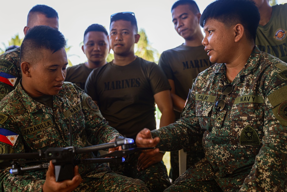 Balikatan 24: 15th MEU Introduces Skydio to Philippine Marines