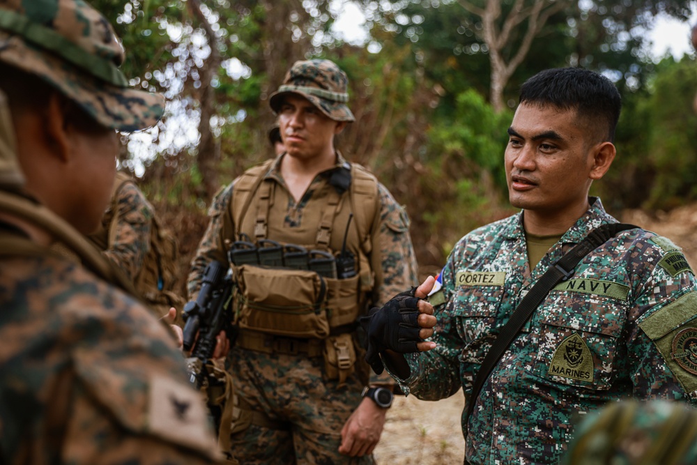 DVIDS - Images - Balikatan 24: LAR Co. Patrols Through Jungle with ...