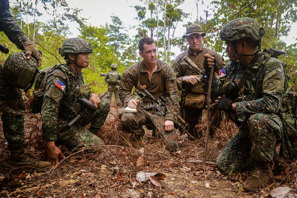 Balikatan 24: LAR Co. Patrols Through Jungle with Philippine Marines