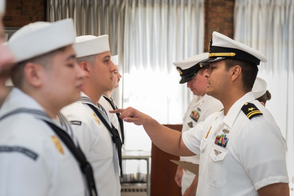 NSGL Security Conducts Uniform Inspection