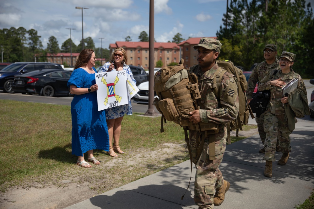 Soldiers welcomed home with care packages, donated supplies