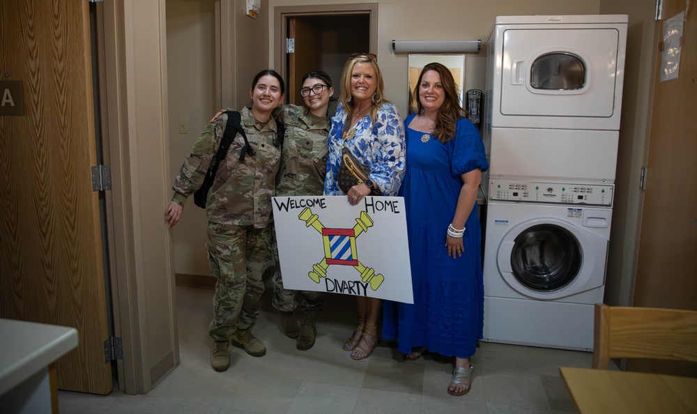 Soldiers welcomed home with care packages, donated supplies