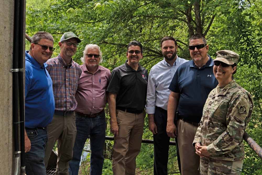 Assistant Secretary of the Army for Civil Works visits the Green River Lock and Dam 5