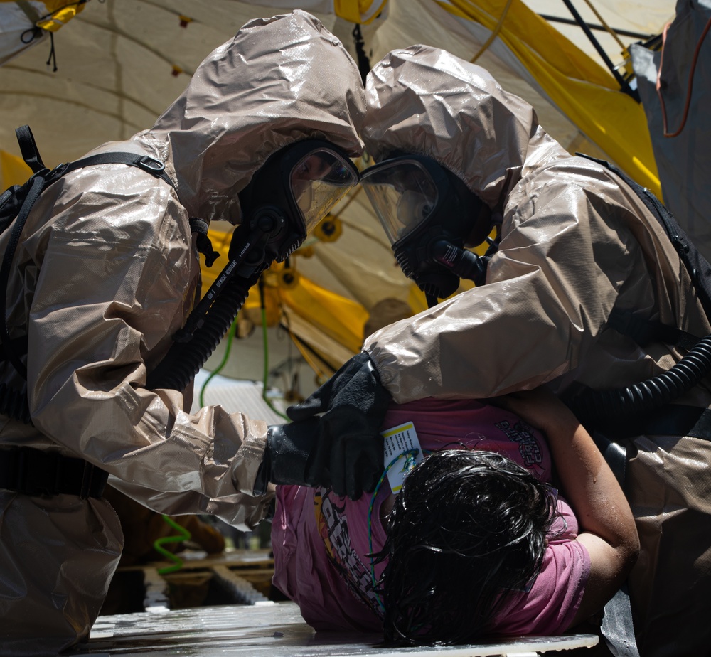 ALNG CERFP trains in mass casualty care, chemical decontamination during Vigilant Guard 24