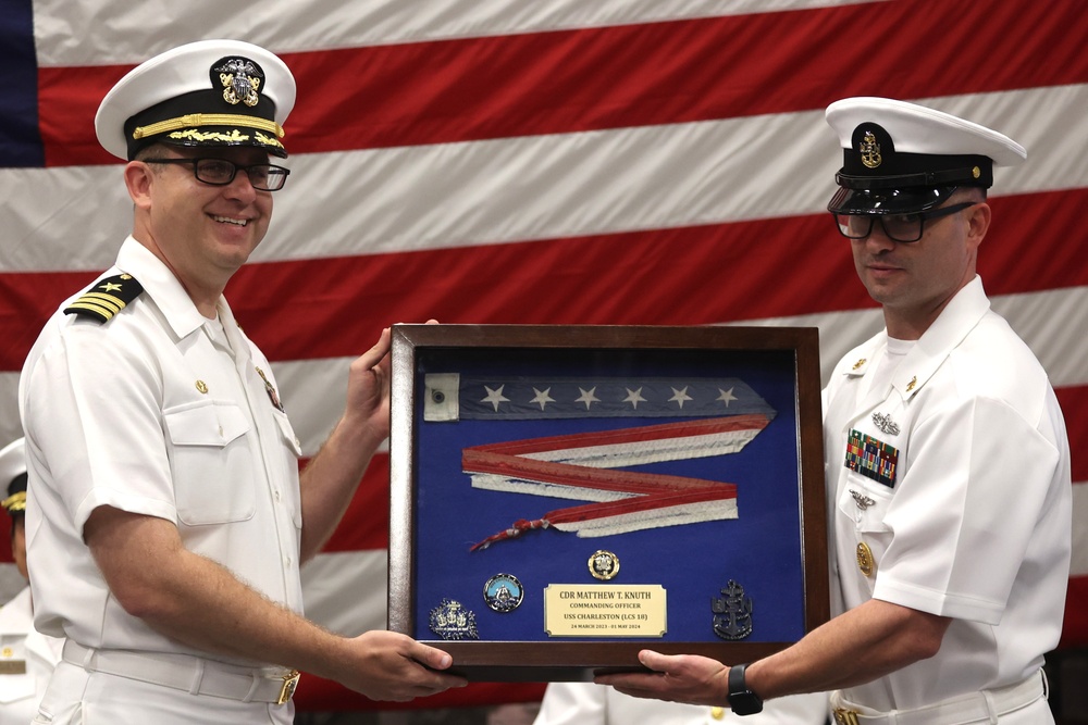 USS Charleston (LCS 18) Conducts Change of Command Ceremony