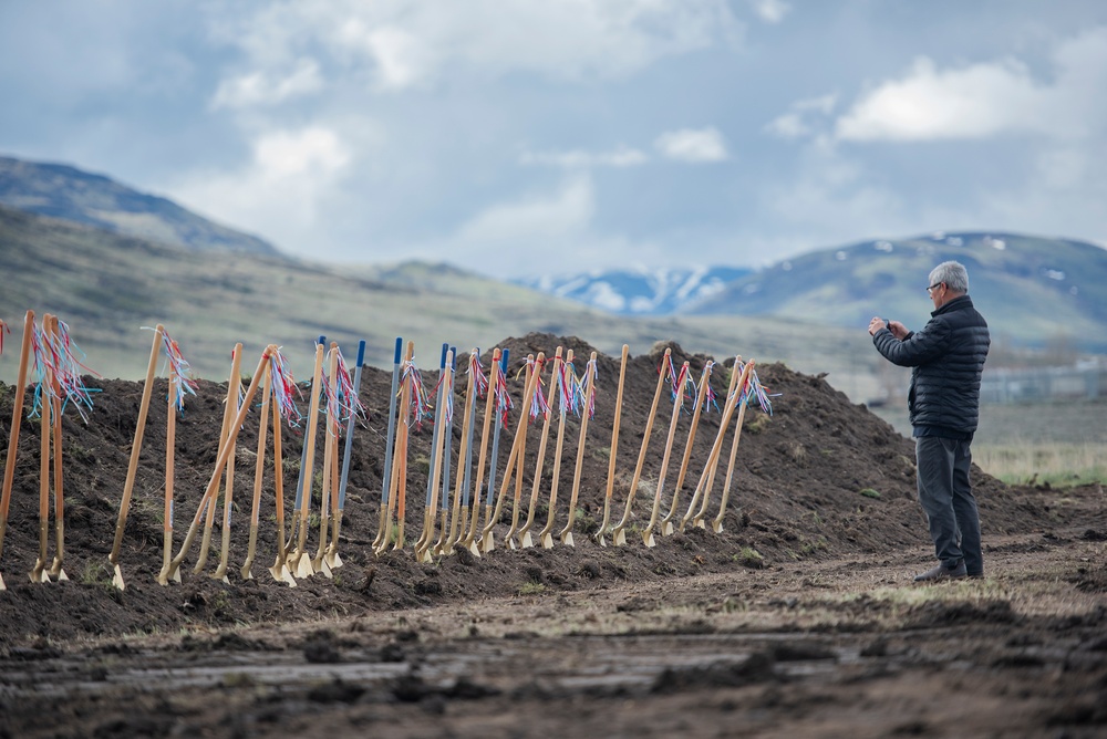 Groundbreaking ceremony for IRT construction of new school for Shoshone-Paiute Tribes