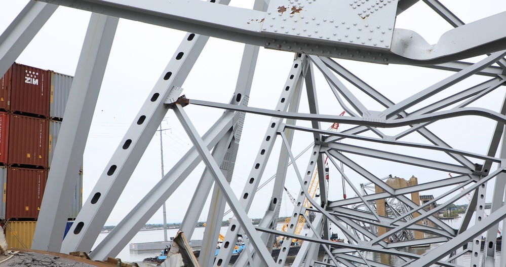 Key Bridge Unified Command prepares for removal of bridge piece on top of M/V DALI