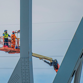 Key Bridge Unified Command prepares for removal of bridge piece on top of M/V DALI