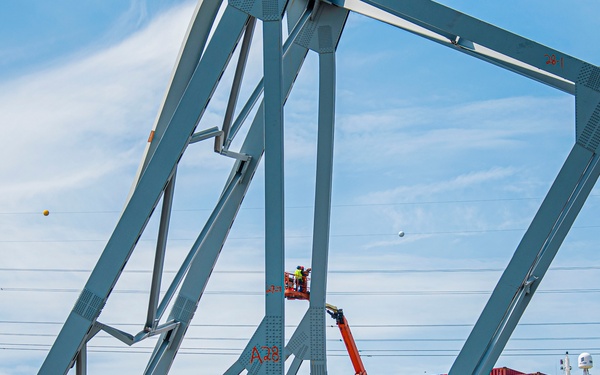 Key Bridge Unified Command prepares for removal of bridge piece on top of M/V DALI