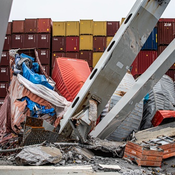 Key Bridge Unified Command prepares for removal of bridge piece on top of M/V DALI