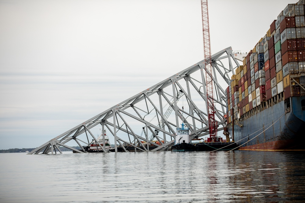 Key Bridge Unified Command prepares for removal of bridge piece on top of M/V DALI