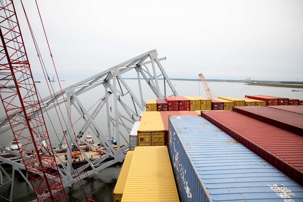 Key Bridge Unified Command prepares for removal of bridge piece on top of M/V DALI