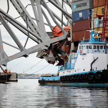 Key Bridge Unified Command prepares for removal of bridge piece on top of M/V DALI