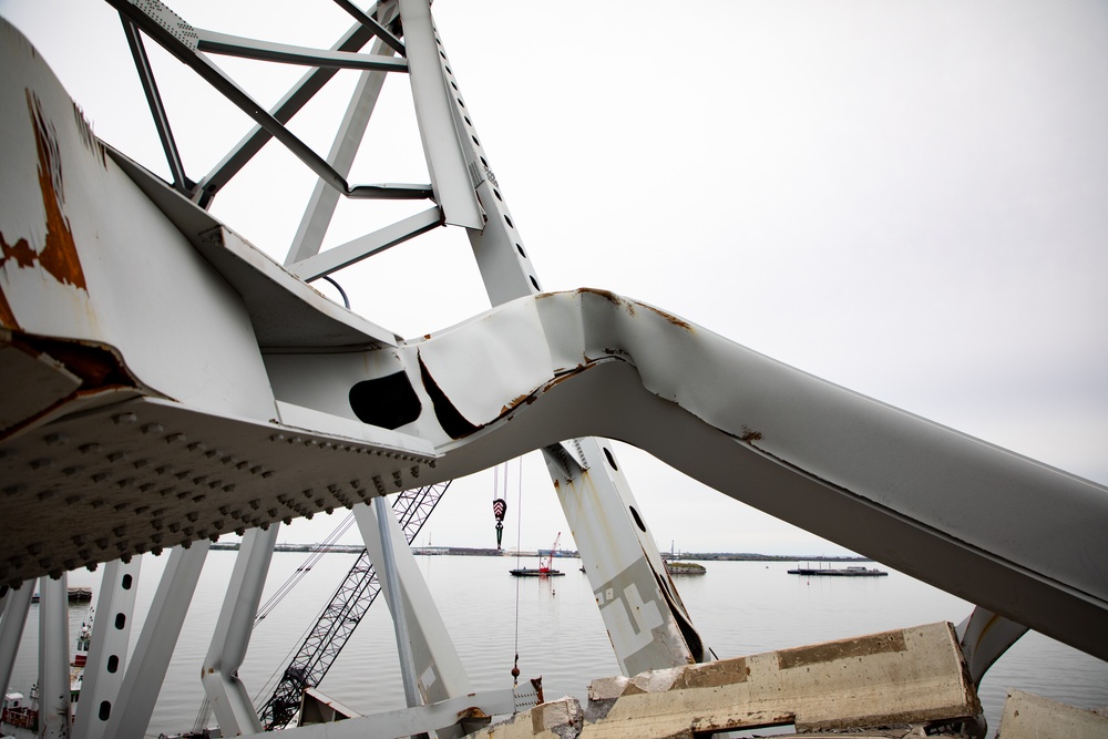 Key Bridge Unified Command prepares for removal of bridge piece on top of M/V DALI