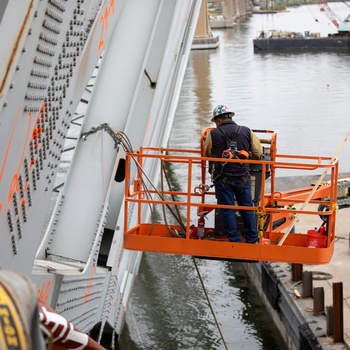 Key Bridge Unified Command prepares for removal of bridge piece on top of M/V DALI