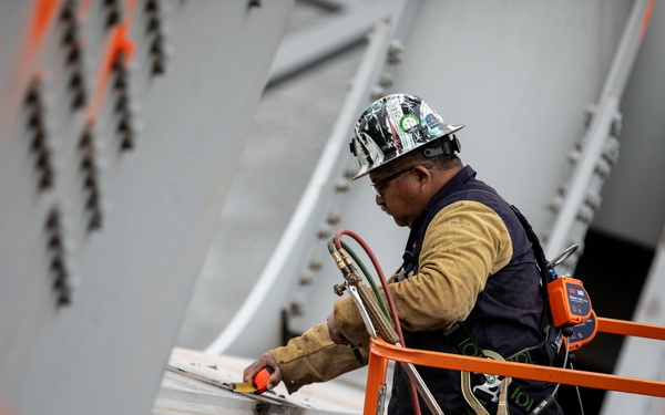 Key Bridge Unified Command prepares for removal of bridge piece on top of M/V DALI