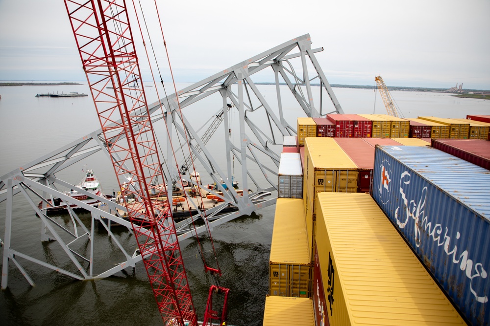 Key Bridge Unified Command prepares for removal of bridge piece on top of M/V DALI