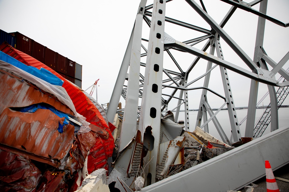 Key Bridge Unified Command prepares for removal of bridge piece on top of M/V DALI