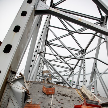 Key Bridge Unified Command prepares for removal of bridge piece on top of M/V DALI