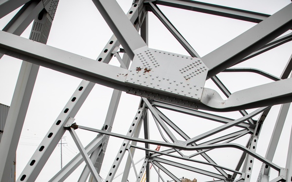 Key Bridge Unified Command prepares for removal of bridge piece on top of M/V DALI