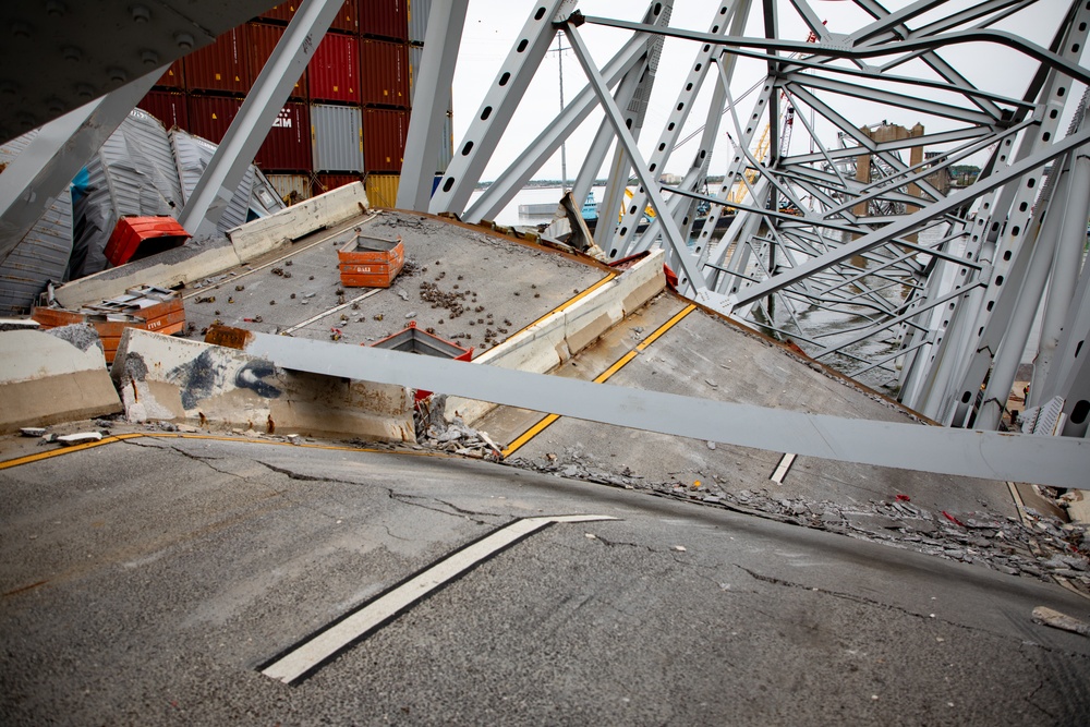 Key Bridge Unified Command prepares for removal of bridge piece on top of M/V DALI