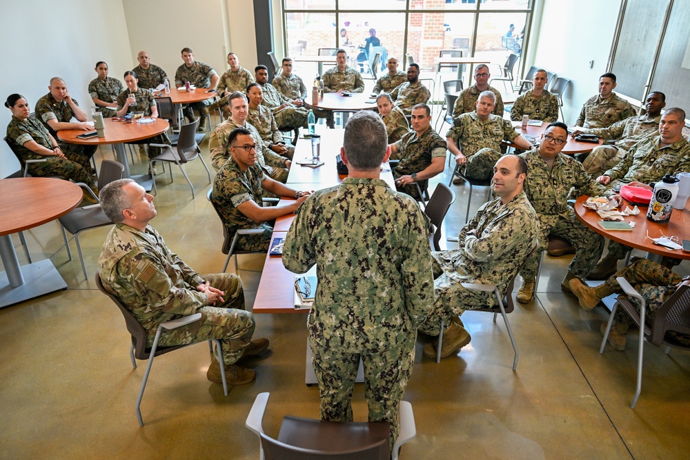 RADM Noble Visits DSC Richmond