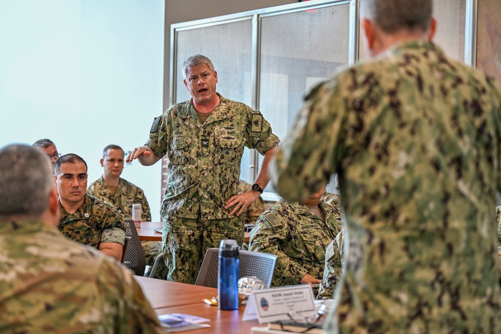RADM Noble Visits DSC Richmond