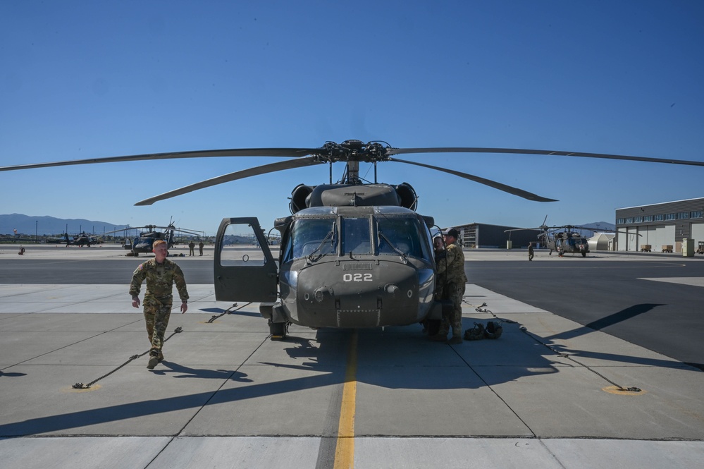 2nd Battalion, 211th Aviation Regiment Conducts Aerial Gunnery Training