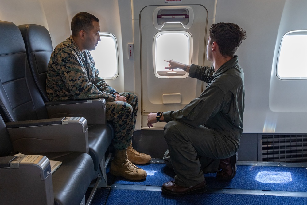 DVIDS - Images - MRF-D 24.3: VMR-1 Marines rehearse in-flight egress ...