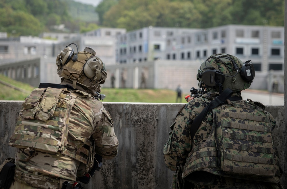 ROK, U.S. special operators maintain close relationship in CQB training