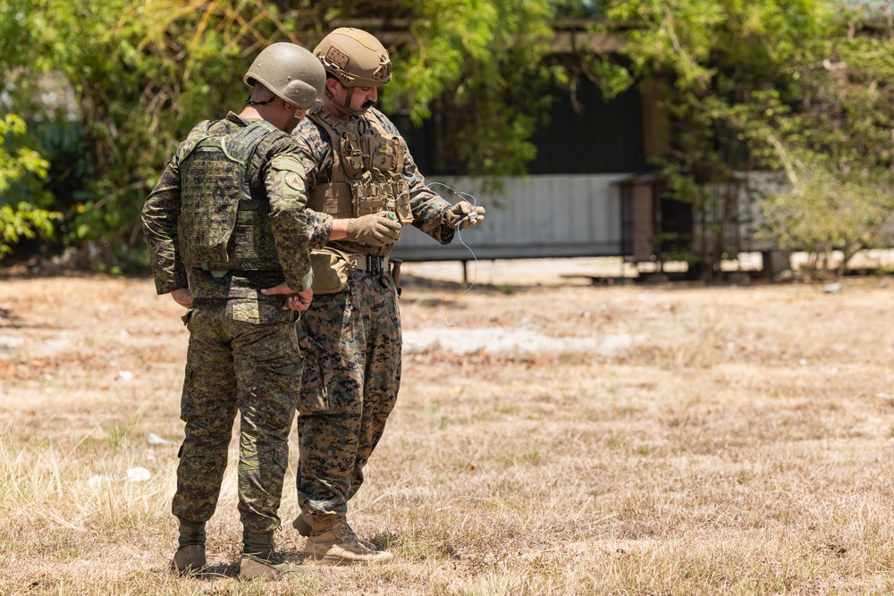 Balikatan 24: Explosive Ordnance Disposal sUAS Class