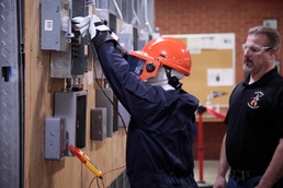 USACE, OSU electrical competence training promotes knowledge, safety and partnership