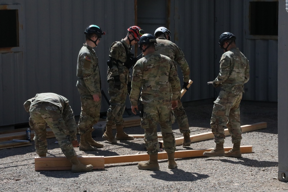 Region VIII Homeland Response Force conduct search-and-extraction Training