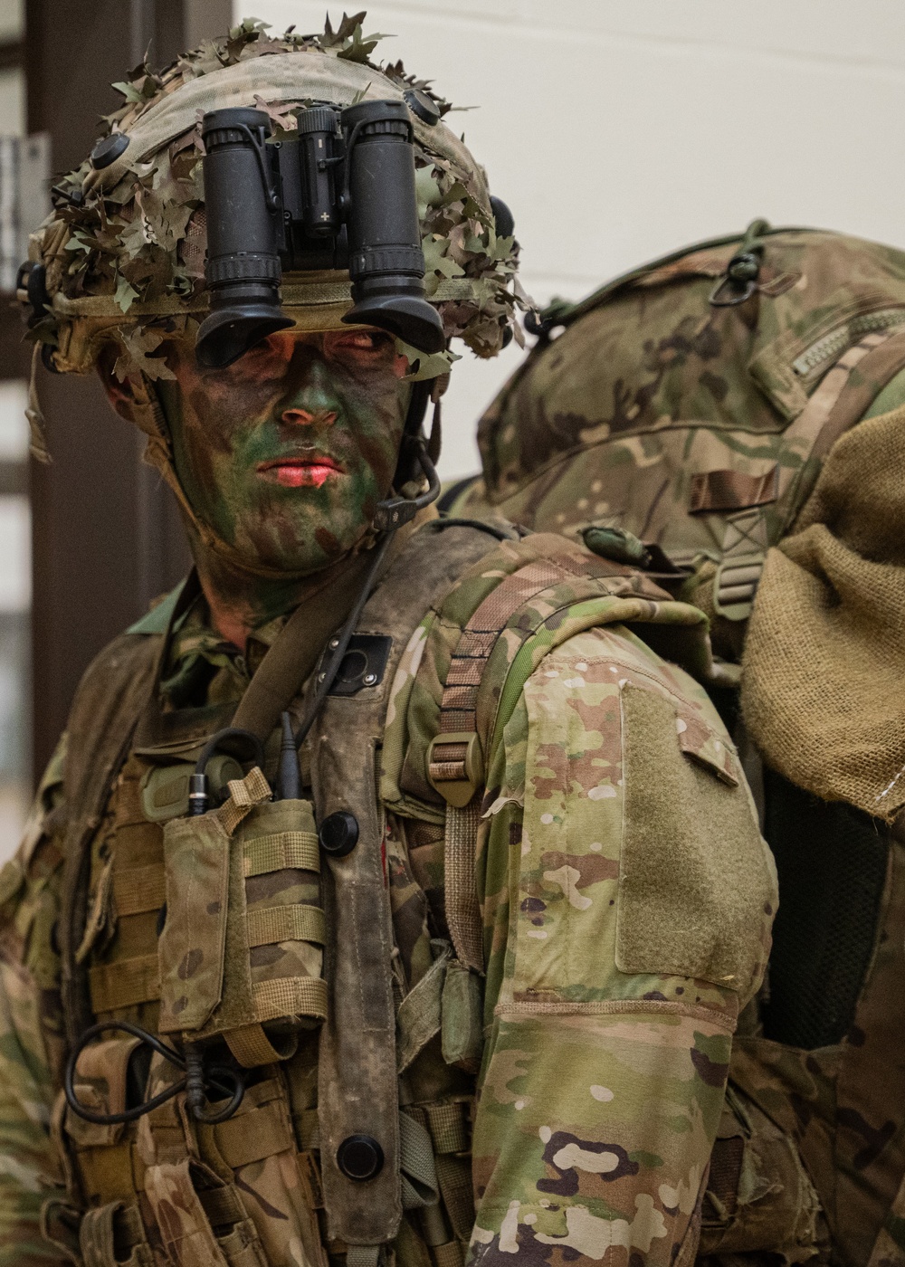 DVIDS - Images - Soldiers with the Irish Guards conduct air assault ...