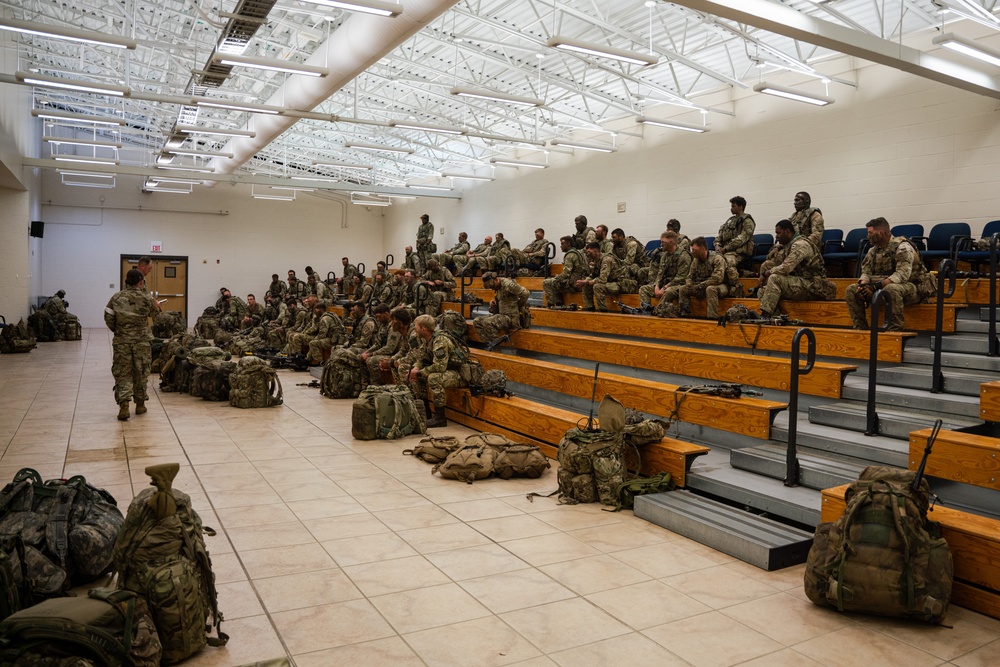 DVIDS - Images - Soldiers with the Irish Guards conduct air assault ...