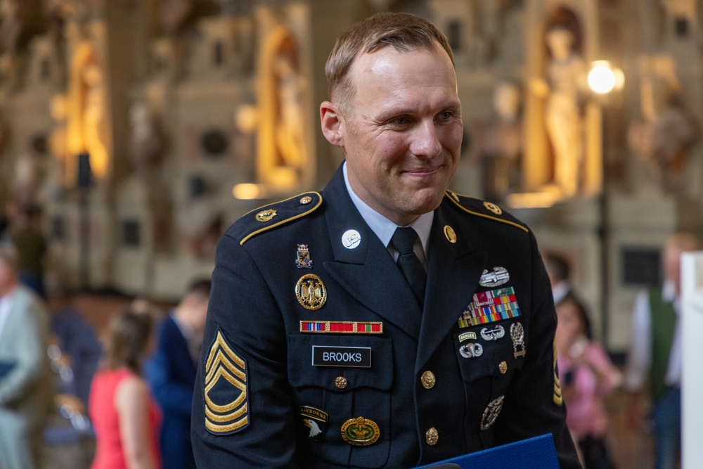 U.S. Soldier Recognized by the Bavarian Minister President