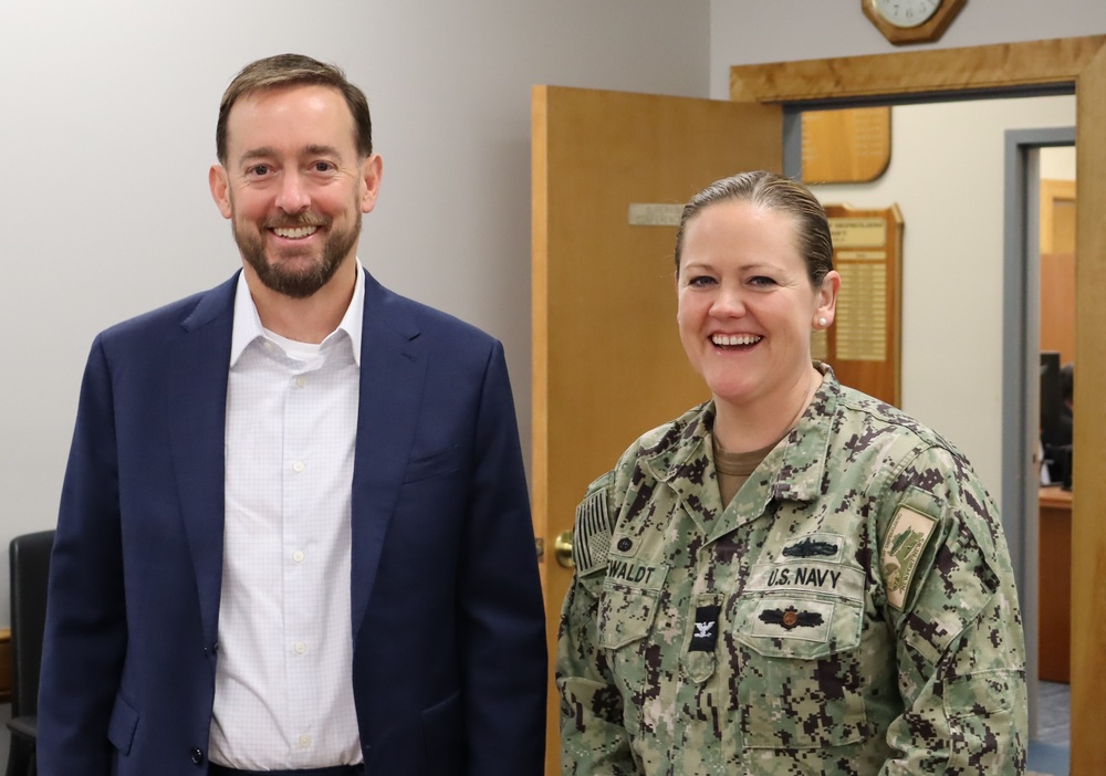 NAVSEA Executive Director Visits SUPSHIP Newport News