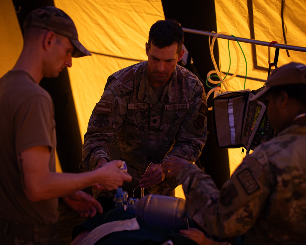 ALNG CERFP Medical Teams trains in mass casualty care with local medical students