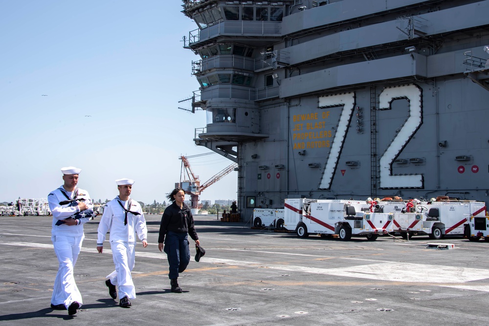 Abraham Lincoln returns to homeport