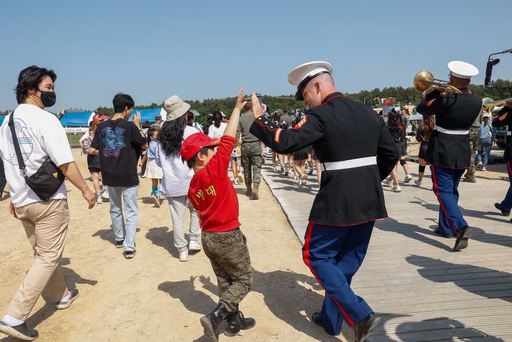 III MEF Band participates in the 2024 Korean Red Marine Corps Festival