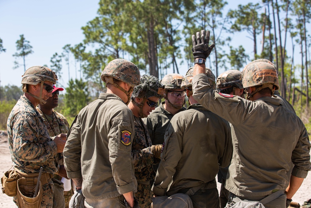 MWSS-172 compete in the fog of war challenge during Readiness Challenge X