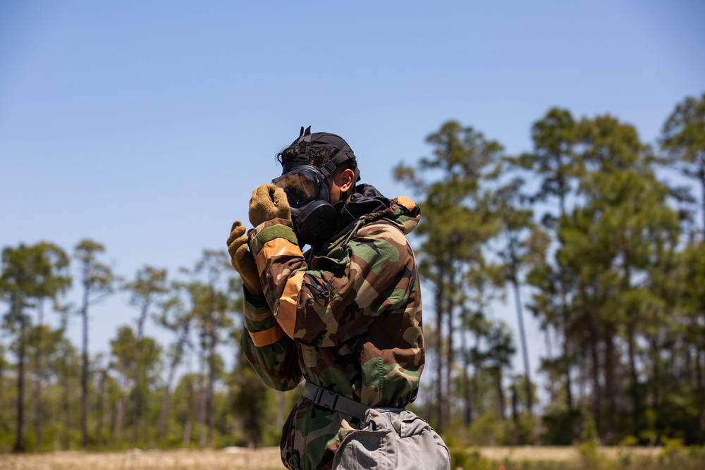 MWSS-172 compete in the fog of war challenge during Readiness Challenge X