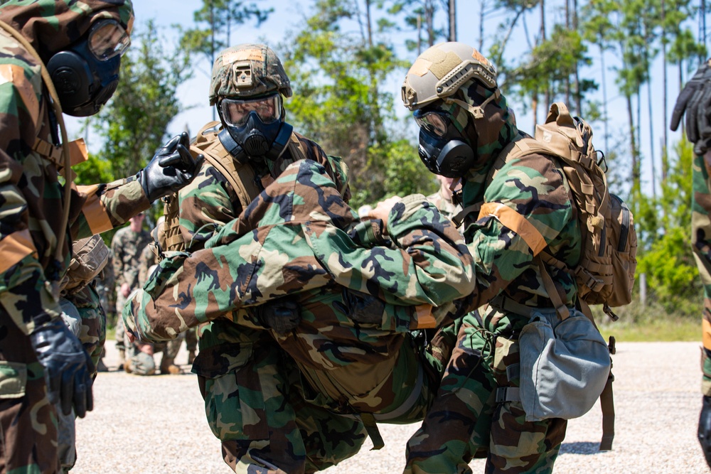 MWSS-172 competes in a &quot;warrior ethos&quot; course during Readiness Challenge X