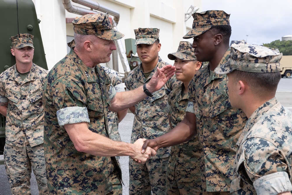 III MEF Commanding General visits 12th MLR