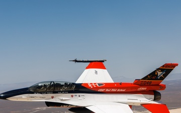 SECAF visits Edwards, flies in X-62 VISTA